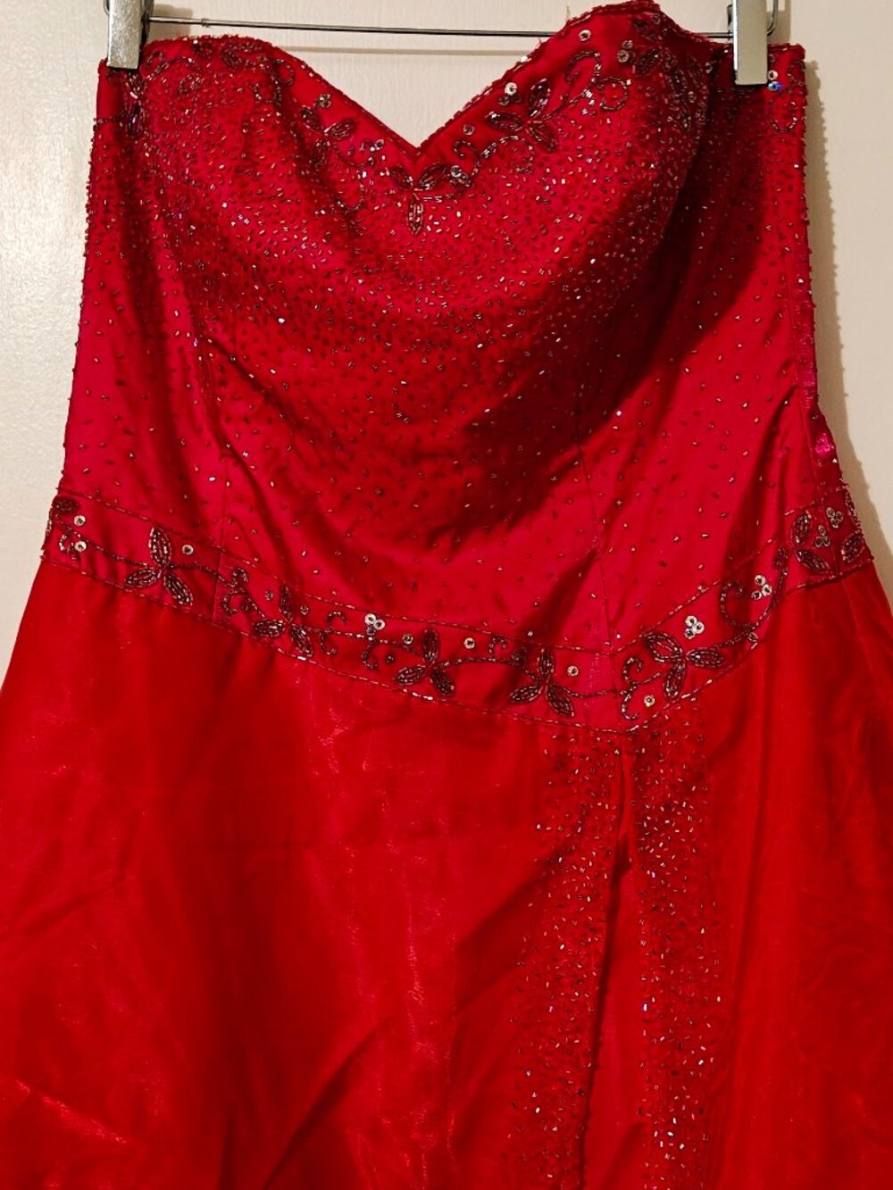 Mauri Simone hand beaded women's strapless grown red size 14